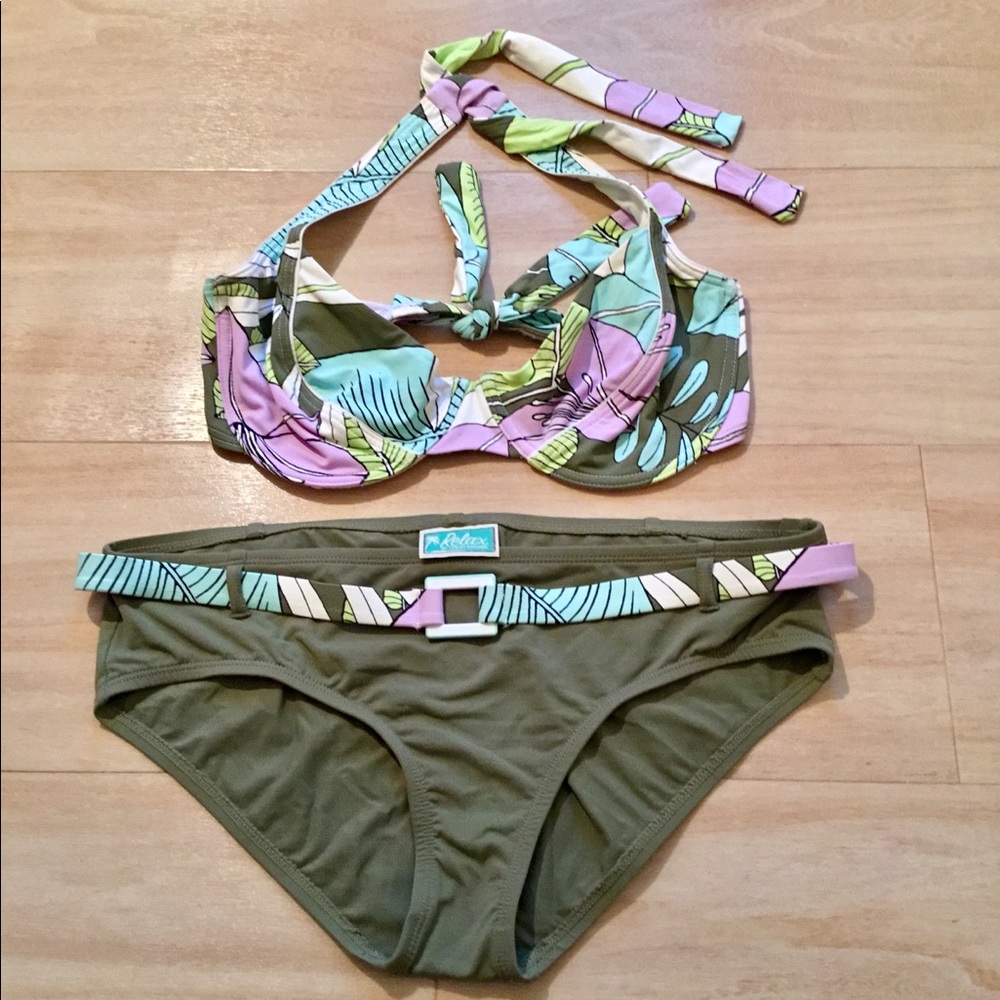 Tommy Bahama Relax Halter Top Bikini Set